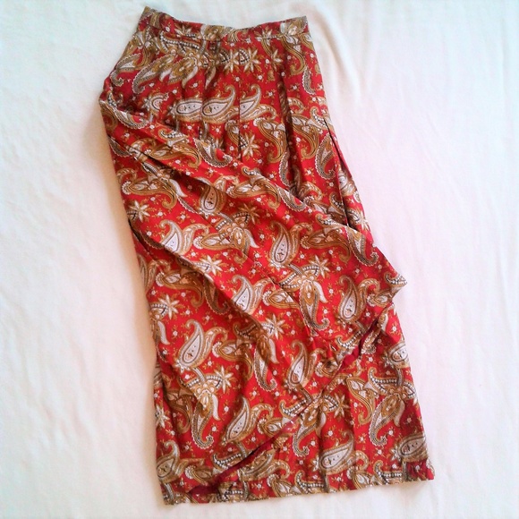 SOLD! Vintage Macy's Silk Red Paisley Maxi Skirt - Picture 3 of 8